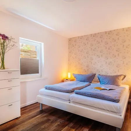 Waldnest Apartment *