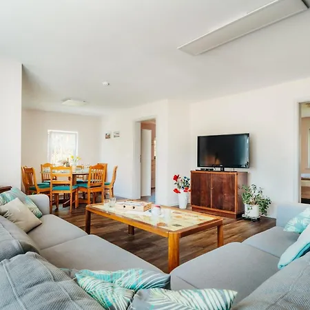 Waldnest Apartment